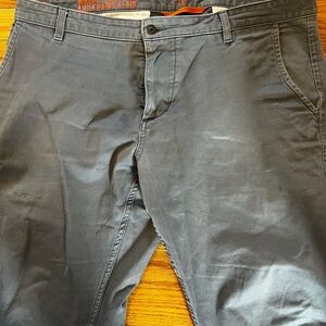 Dockers Men's Charcoal Chinos
